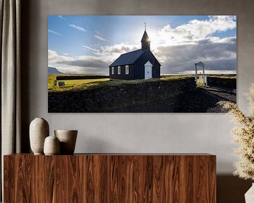 Église noire de Budir au lever du soleil sur Bart Ceuppens