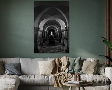 Kerk interieur crypte basiliek Trani italië van Martijn Jebbink Fotografie