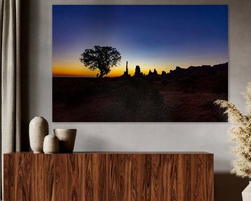 Monument Valley sunrise at the Totem Pole by Gert Hilbink