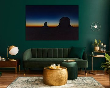 Monument Valley sunrise by Gert Hilbink