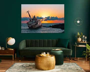 scheepswrak EDRO III aan de kust van Paphos, Cyprus van Kingkev fotografie