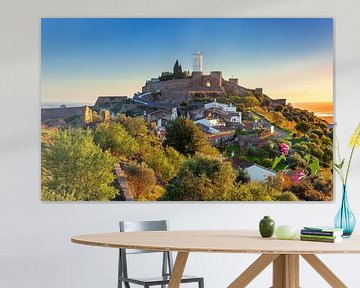 Zonsondergang bij Monsaraz, Portugal van Adelheid Smitt