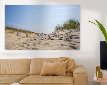 Schattige strandhuisjes in de duinen op strand Breskens Zeeland van Wildlife Designs