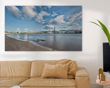 Skyline von Kampen am Fluss IJssel von Martin Bredewold