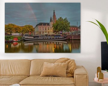 Breda stad met regenboog