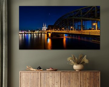 Köln bei Nacht von T.B.- Foto