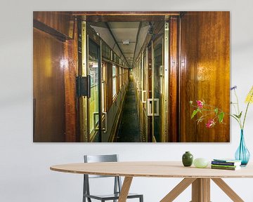 Stilstand op de trein van de tijd - Verlaten treinwagon van InfiniteArtLabs