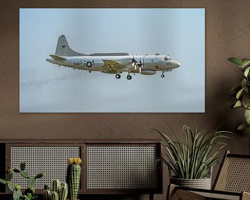 Atterrissage du Lockheed EP-3E Orion (ARIES II).