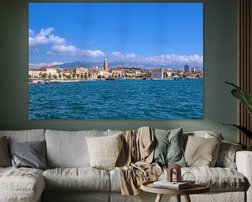 Kroatië : Uitzicht op de haven van Split van Photoart-Naegele