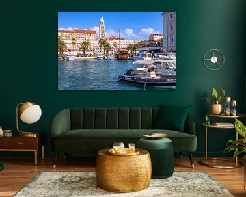 Kroatië : Uitzicht op de haven van Split van Photoart-Naegele
