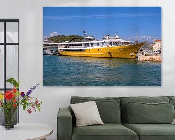 Kroatië : Uitzicht op de haven van Split van Photoart-Naegele