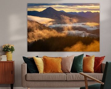 Montagnes dans le brouillard sur Martin Wasilewski