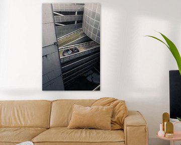 Audi R8 V10 in een Stijlvolle Parkeergarage met Zacht Licht van Sebastiaan van 't Hoog