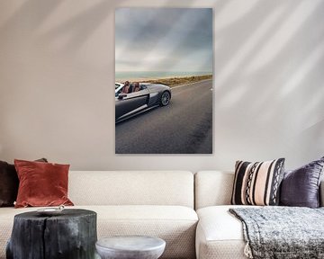 Audi R8 V10 met een Prachtig Zeezicht op de Achtergrond van Sebastiaan van 't Hoog