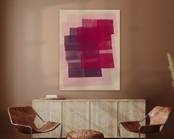 Bordeauxrood, aubergine en roze op beige. Abstracte vormen. van Dina Dankers