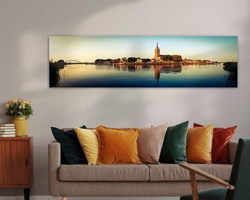 Panorama van de kade van Hasselt in Overijssel van Karel Pops