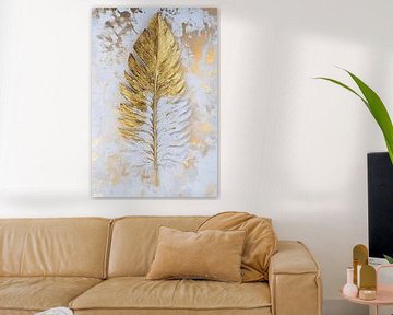 Gouden veer op grijze achtergrond van Imperial Art House