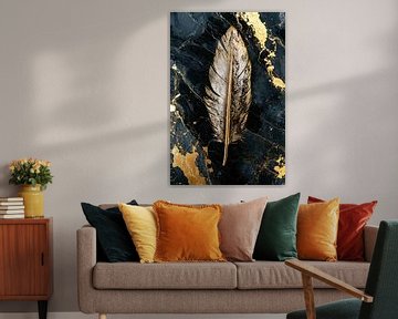 Gouden veer op marmeren achtergrond van Imperial Art House
