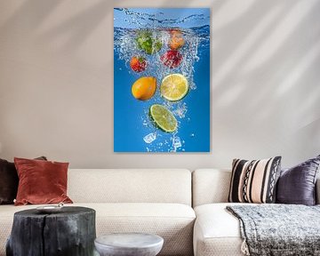 Frisches Obst unter Wasser von Imperial Art House