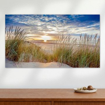 Sonnenuntergang über dem Strand von Ameland von Karel Pops