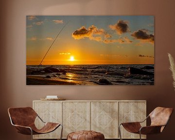Panorama Angeln bei Sonnenuntergang am Strand auf Rügen an der Ostsee von Animaflora PicsStock