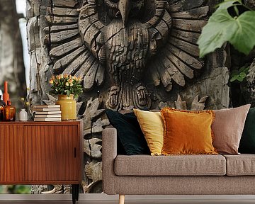 Houtsnijwerk van Uil met Planten