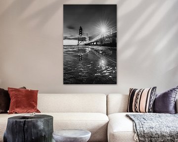 Vuurtoren aan zee in zwart-wit van Manfred Voss, Zwart-Wit Fotografie