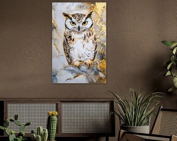Realistische uil met gouden details van Imperial Art House
