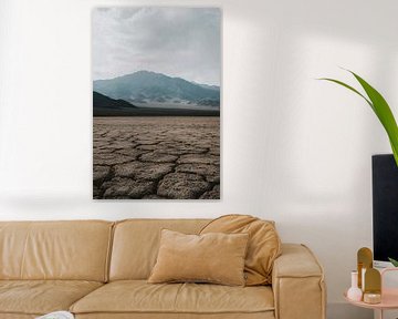 Woestijnlandschap met bergen en lucht van Art & Soul Creations