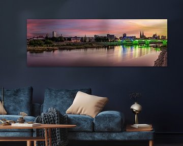 Frankfurt an der Oder - skyline van de stad bij zonsondergang van Frank Herrmann