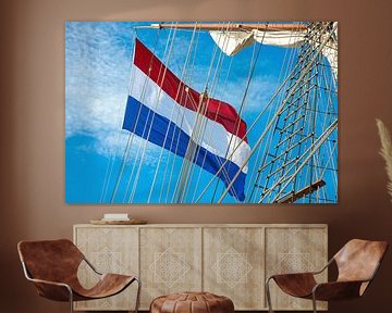 Nederlandse vlag op Tall Ship van Jan Brons