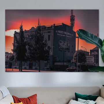 Industrial Elegance: Radio Valencia