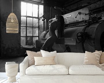 Artistic nude urban location low-key in black by Arjan Groot