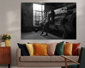 Artistic nude urban location low-key in black by Arjan Groot