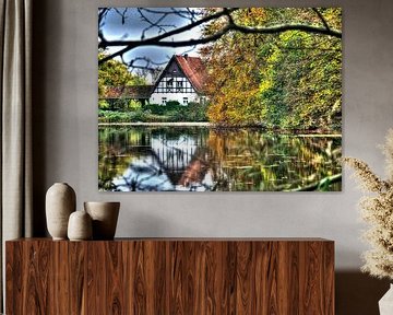 Waterreflectie met vakwerkhuis