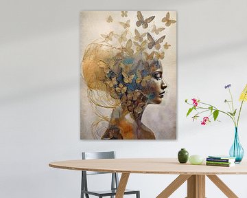 Modern portret van een Vrouw met Vlinders rond haar hoofd, serie Vrouwen Goud van Studio Pieternel