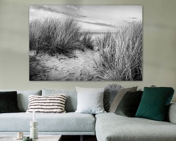 Duinen op het strand in zwart-wit van Manfred Voss, Zwart-Wit Fotografie