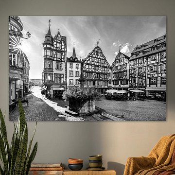 Maisons à colombages Bernkastel Kues noir et blanc sur Manfred Voss, Photographie Noir et Blanc