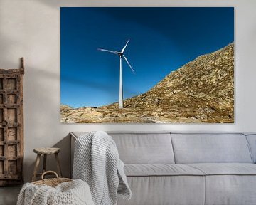 Windturbine voor een blauwe lucht van Conny Pokorny