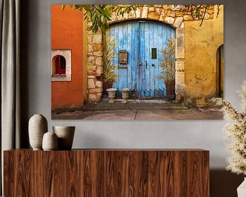 Blauwe poort in Roussillion | Provence van Flatfield