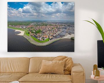 Urk luchtfoto van het voormalige eiland aan het IJsselmeer