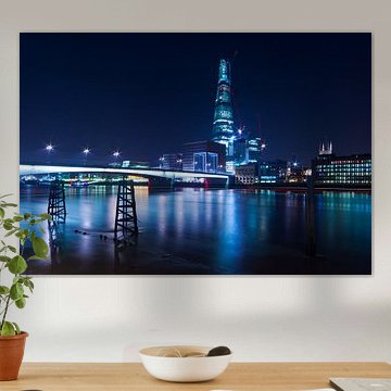 Der Shard in Blau / London