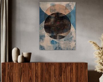 Abstracte geometrische vormen in bruin, wit, blauw. van Dina Dankers