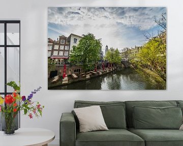 "Uitzicht over de Oude Gracht" en Dom in Utrecht van Kaj Hendriks