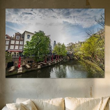 "Uitzicht over de Oude Gracht" en Dom in Utrecht