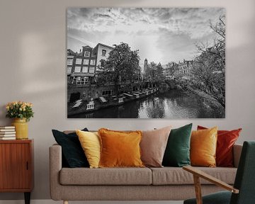 "Uitzicht over de Oude Gracht" en Dom in Utrecht (Zwart-wit) van Kaj Hendriks