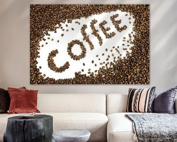 Woord koffie gemaakt van hele bruine koffiebonen