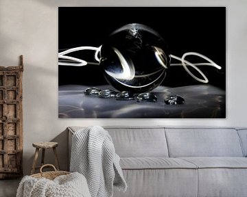 Glazen bol (ART/Kunst) zwart van Fotografie Sybrandy