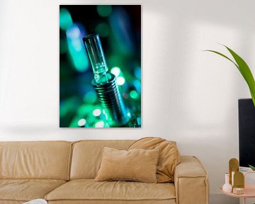 Gloeilamp met futuristische technologie van Poster Art Shop