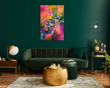 Waterdruppels op kleurrijke bloemblaadjes van Poster Art Shop